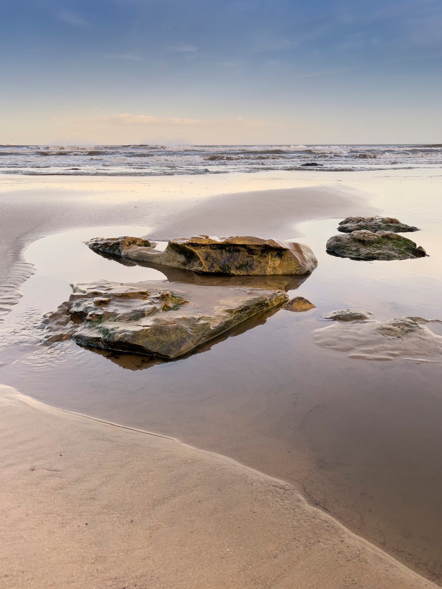 low tide rock patterns