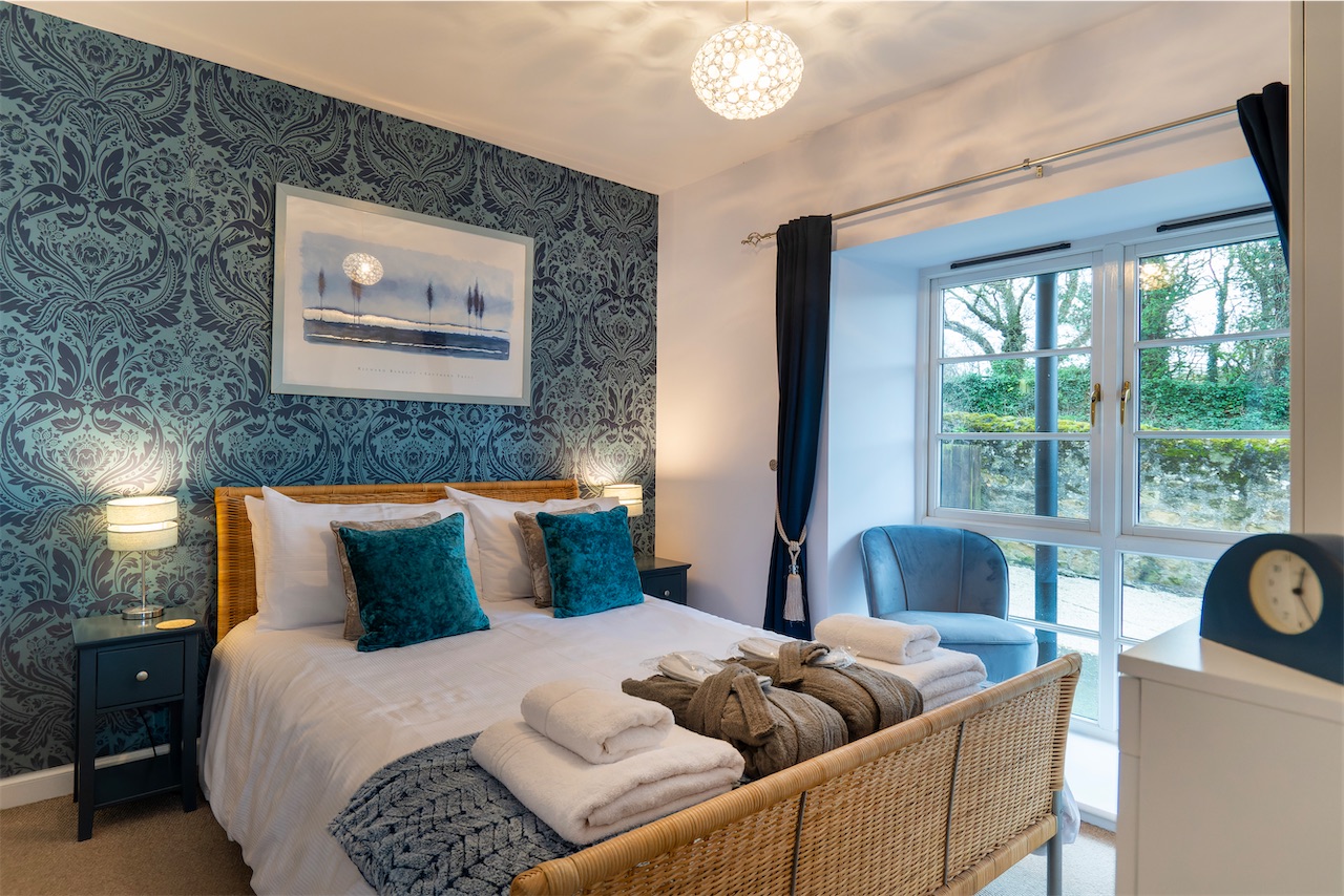 Blue Room King size ensuite double bedroom